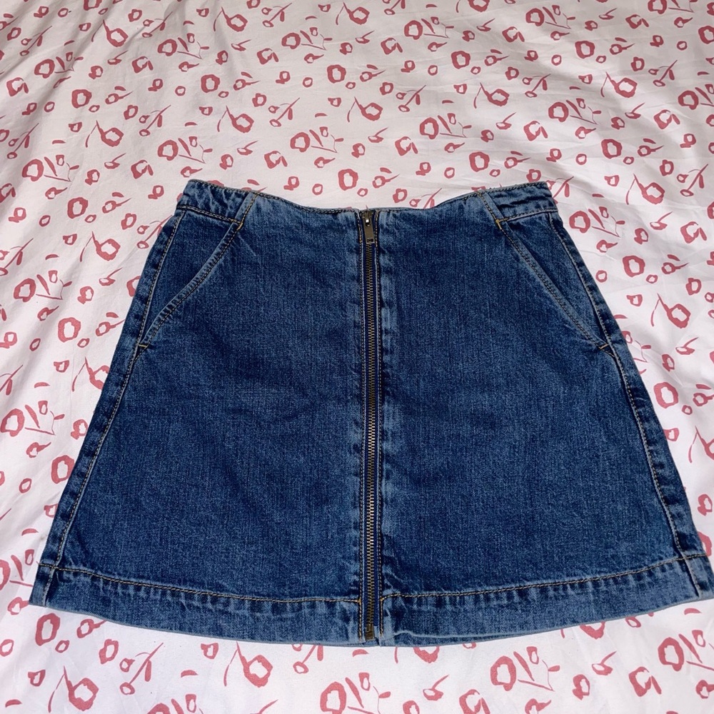 Zara Trafaluc Dark Wash Denim skirt